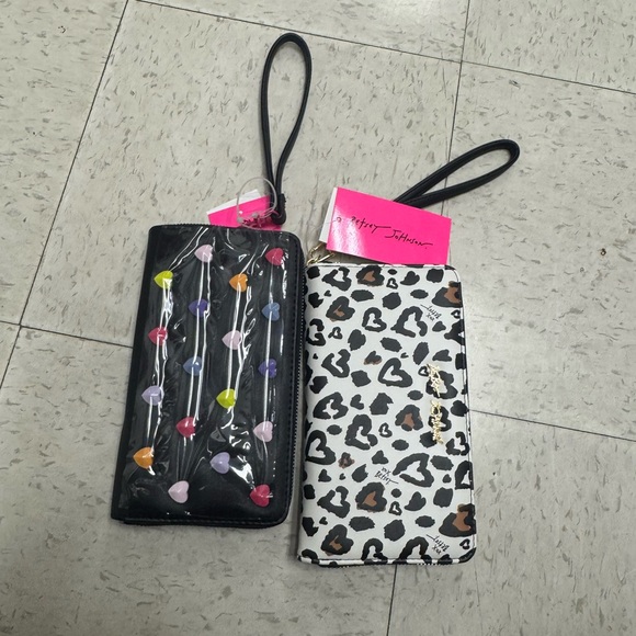 Betsey Johnson wristlet wallet pick one - Picture 6 of 14